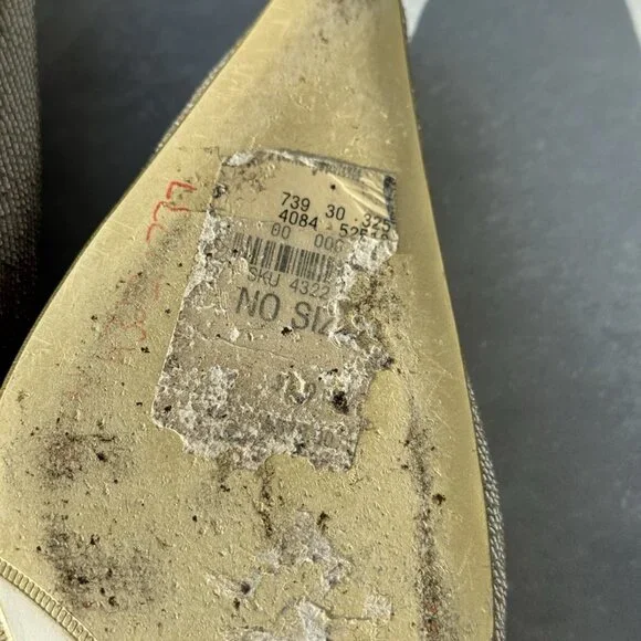 Giuseppe Zanotti Embellished Beaded Kitten Heels - Picture 11 of 15